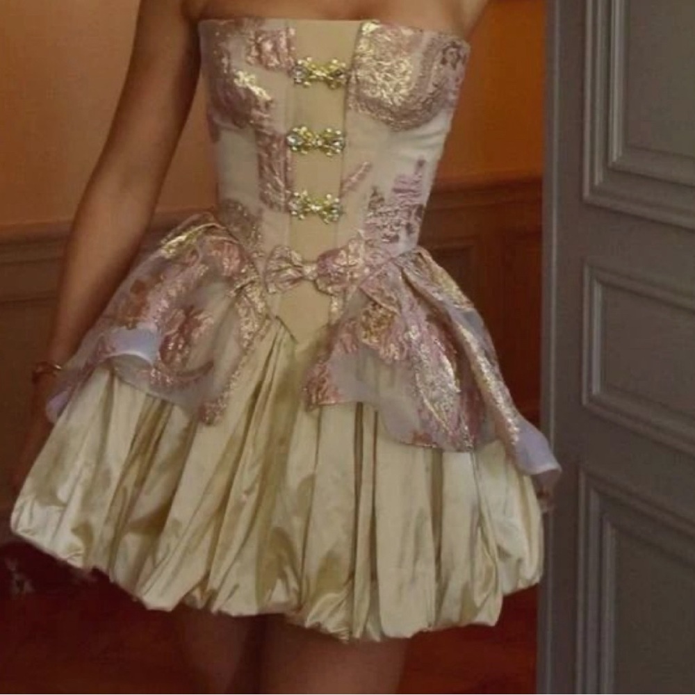 never worn dress